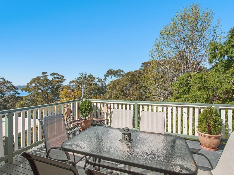 14 Penang Street, Point Clare NSW 2250