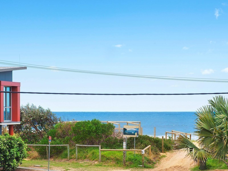 6 Dover Road, Wamberal NSW 2260