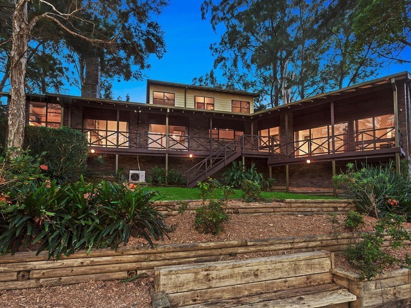 80 Bradleys Road, North Avoca NSW 2260