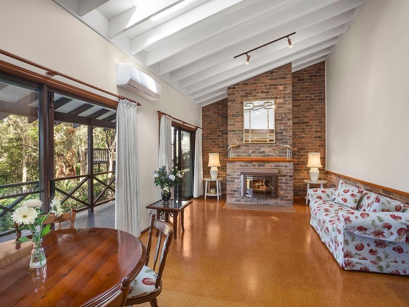 80 Bradleys Road, North Avoca NSW 2260