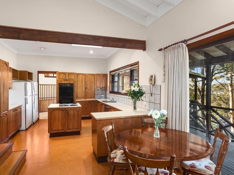 80 Bradleys Road, North Avoca NSW 2260