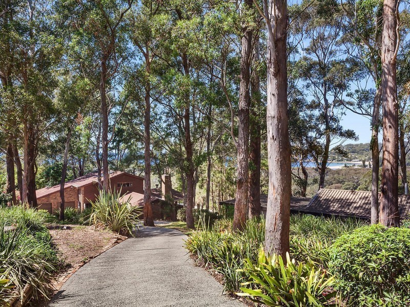 80 Bradleys Road, North Avoca NSW 2260
