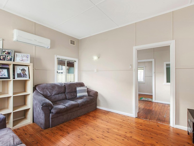 43 Wahroonga Road, Kanwal NSW 2259