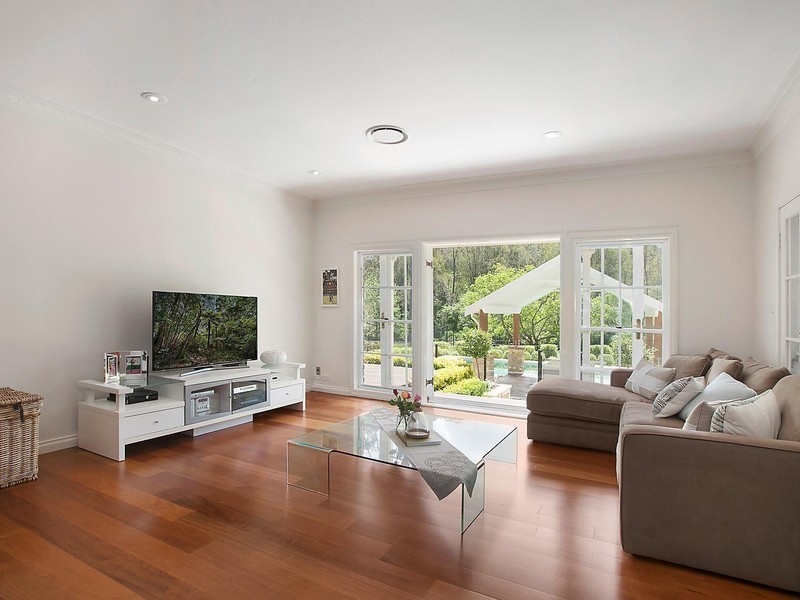 2/170 Oak Road, Matcham NSW 2250