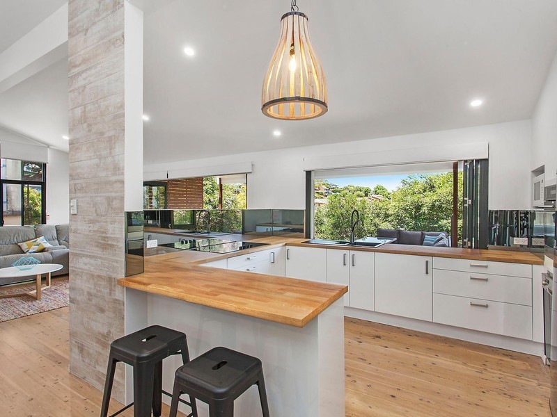 10 Coreen Drive, Wamberal NSW 2260