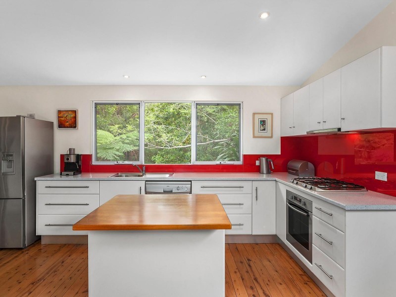 8 Tungarra Parade, Macmasters Beach NSW 2251