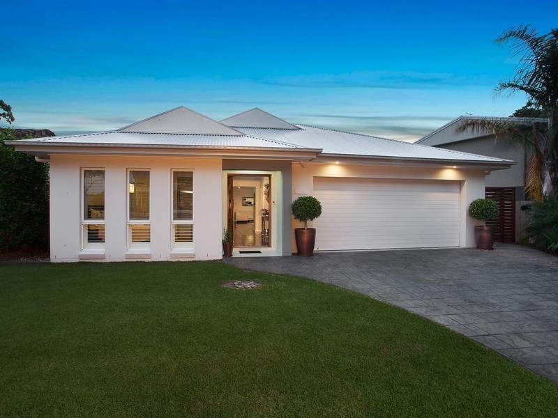 5 Bateau Bay Road, Bateau Bay NSW 2261