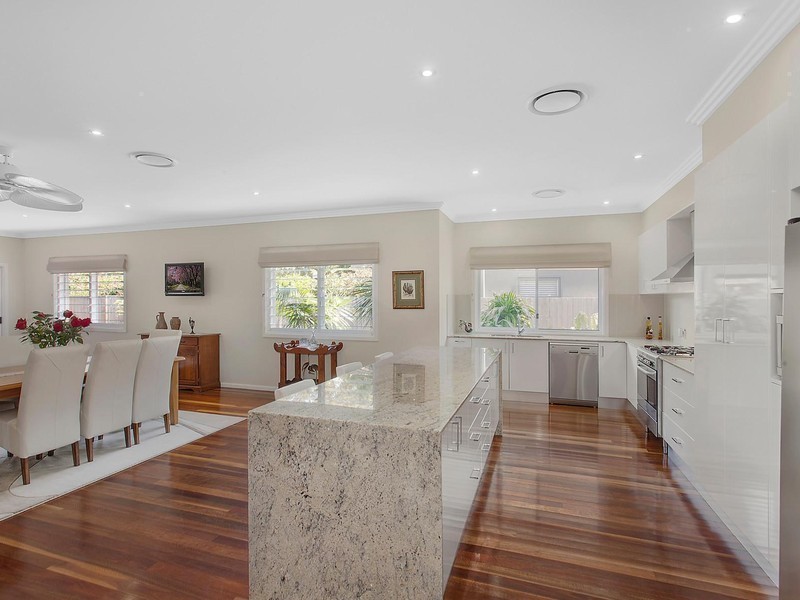 5 Bateau Bay Road, Bateau Bay NSW 2261