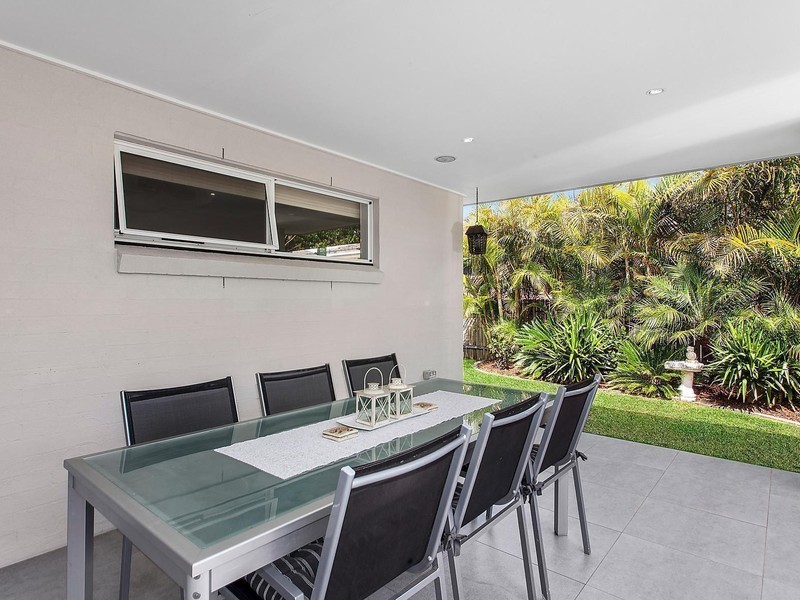 5 Bateau Bay Road, Bateau Bay NSW 2261