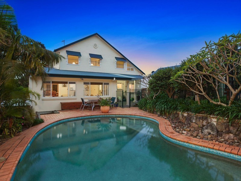 5 John Street, Forresters Beach NSW 2260