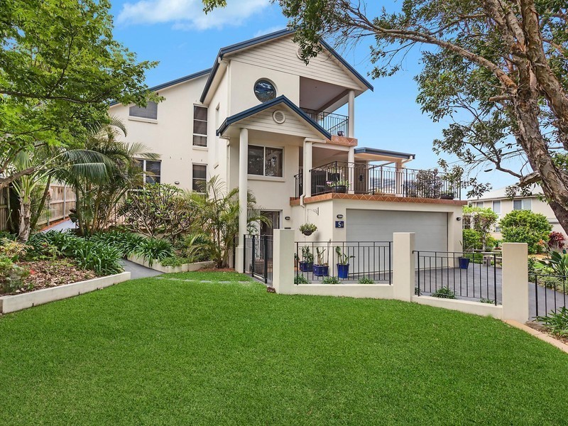 5 John Street, Forresters Beach NSW 2260