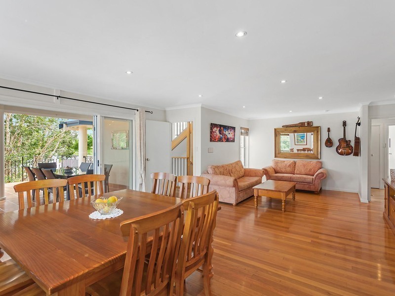 5 John Street, Forresters Beach NSW 2260