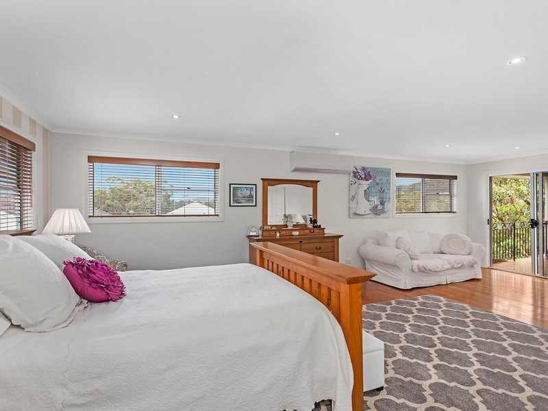 5 John Street, Forresters Beach NSW 2260