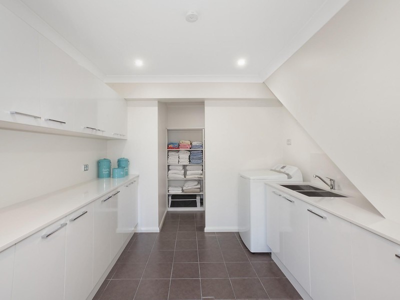 7 Somerset Close, Wamberal NSW 2260