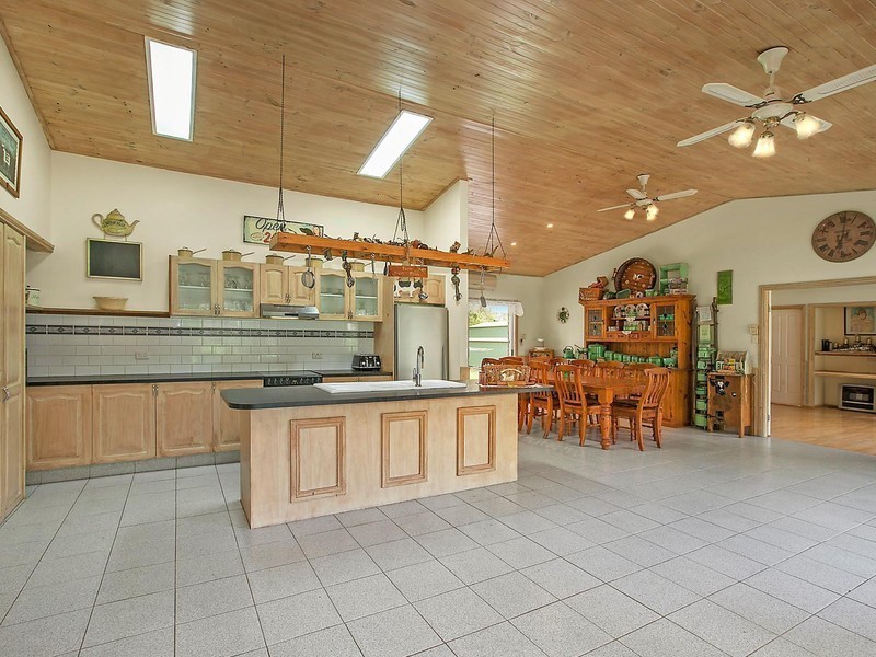 5 Tracey Lea Close, Jilliby NSW 2259