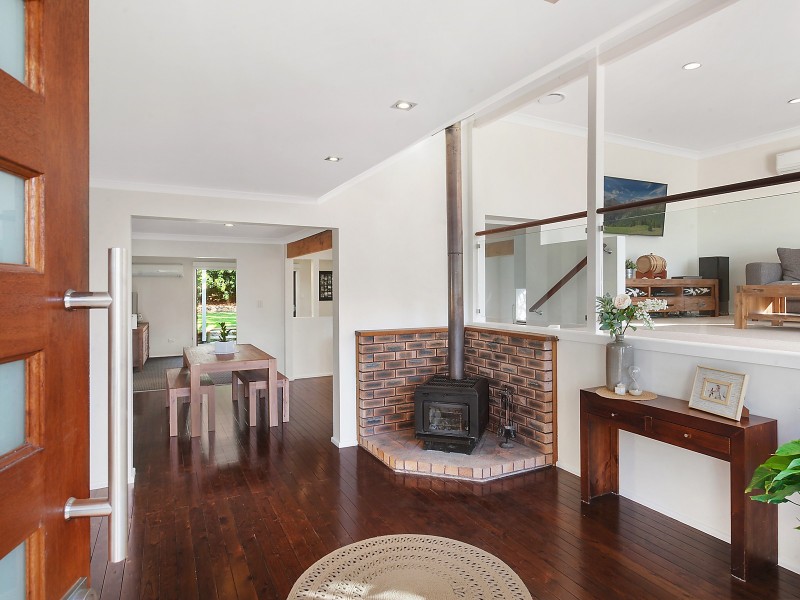 19 Asca Drive, Green Point NSW 2251