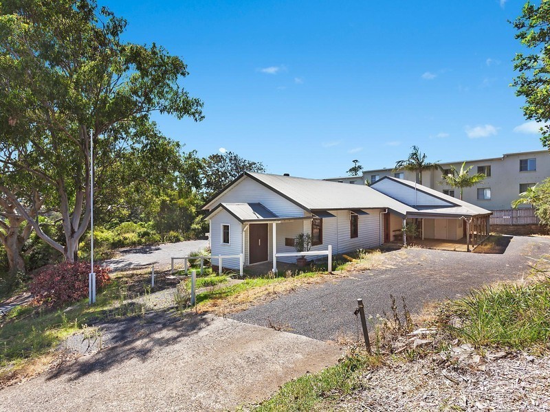 4-6 Cape Three Points Road, Avoca Beach NSW 2251