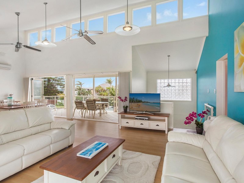 11 North Avoca Parade, North Avoca NSW 2260