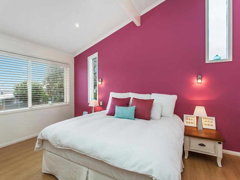 11 North Avoca Parade, North Avoca NSW 2260