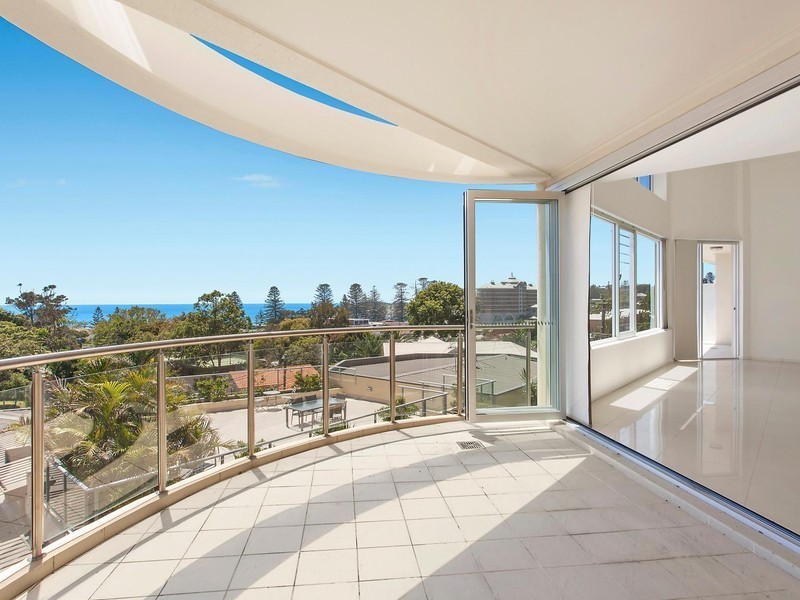 2/49 Painters Lane, Terrigal NSW 2260