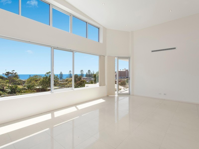 2/49 Painters Lane, Terrigal NSW 2260