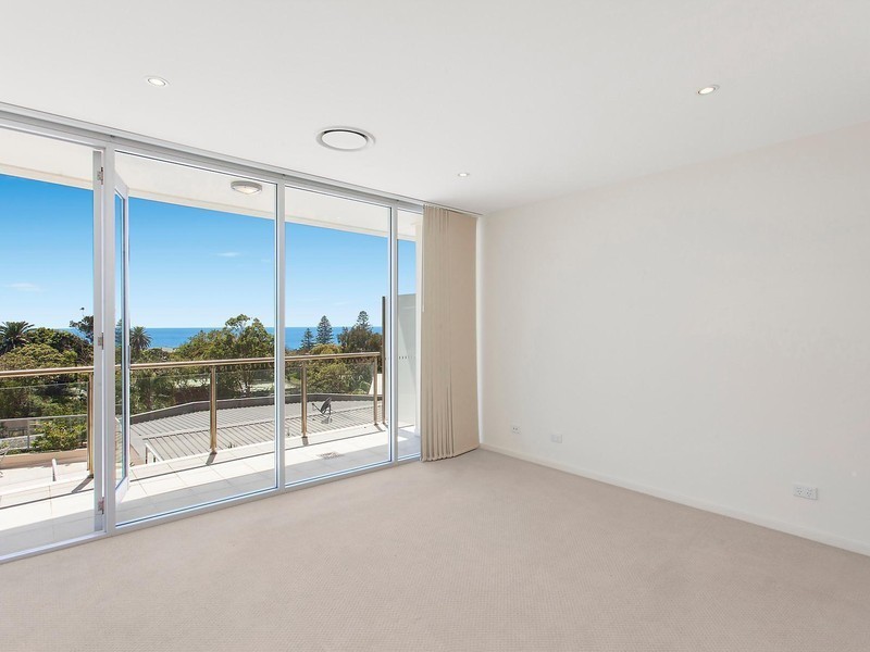 2/49 Painters Lane, Terrigal NSW 2260