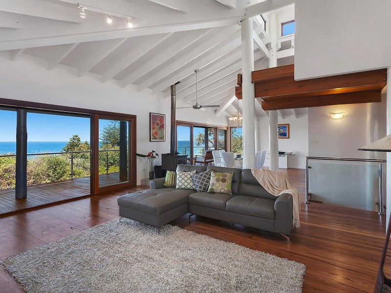 26 Boos Road, Forresters Beach NSW 2260