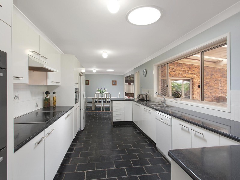 11 Collungra Street, Wyee NSW 2259