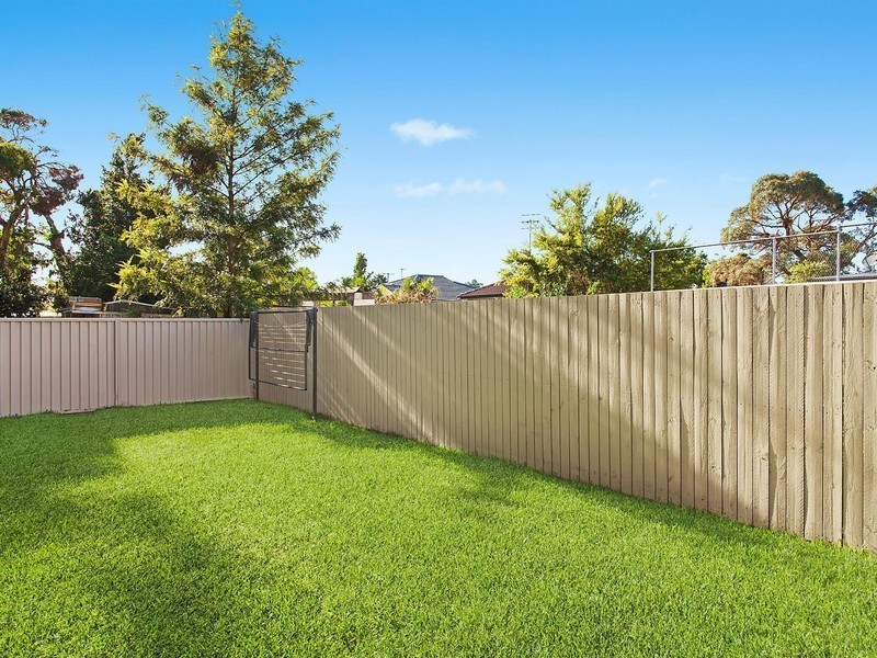 6 Erin Avenue, Berkeley Vale NSW 2261