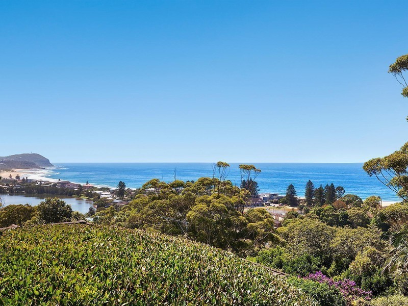 24 Hillcrest Street, Terrigal NSW 2260