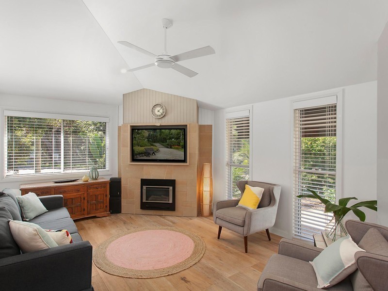 32 Lakeside Drive, Macmasters Beach NSW 2251