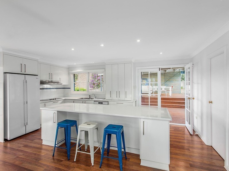 284 Avoca Drive, Green Point NSW 2251