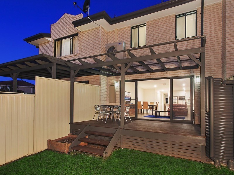 2/17 natasha Place, Woongarrah NSW 2259