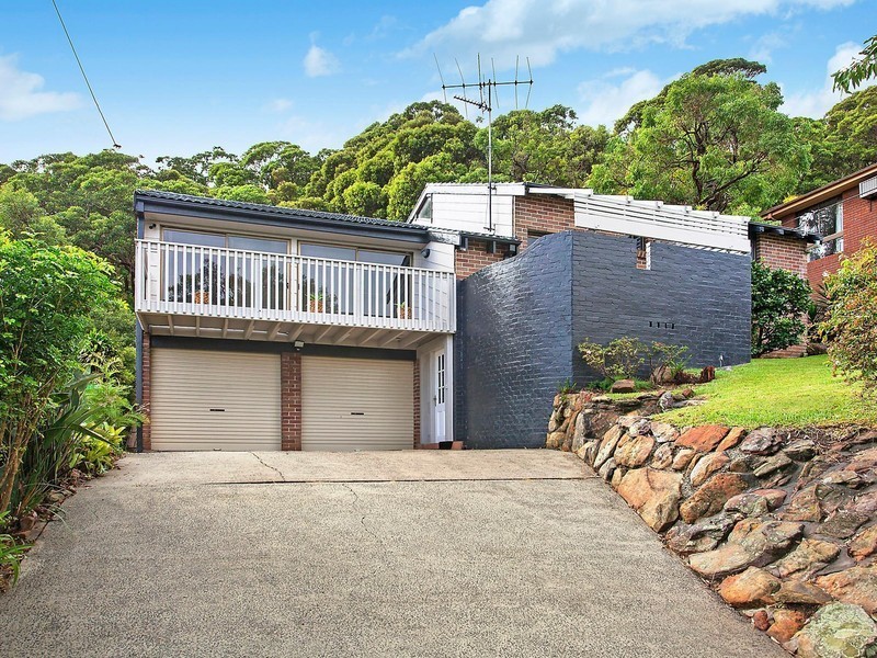 37 Yakaloo Crescent, Forresters Beach NSW 2260