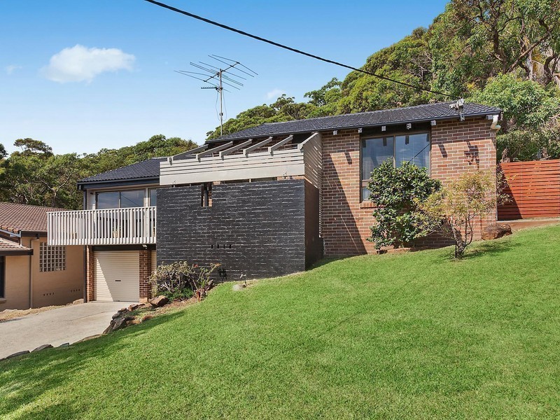 37 Yakaloo Crescent, Forresters Beach NSW 2260
