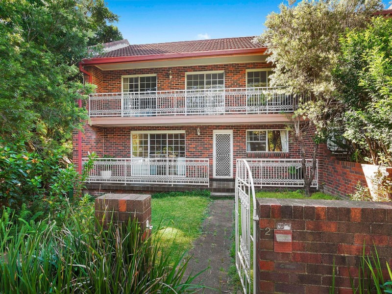2/12 Kurrawyba Avenue, Terrigal NSW 2260
