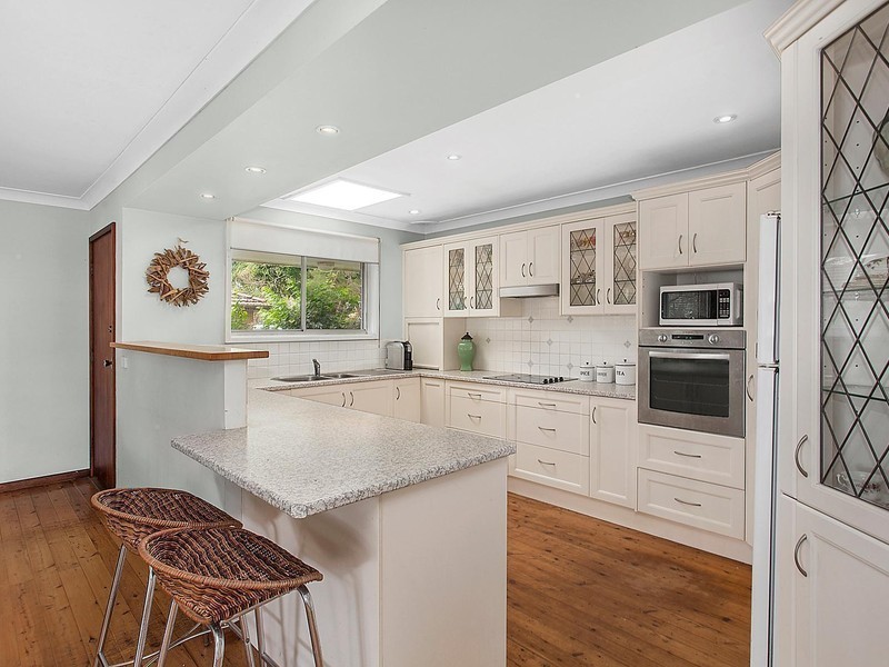 18 Raymond Terrace, Terrigal NSW 2260