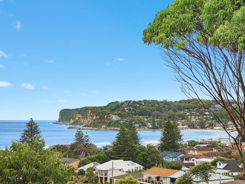 4 Tramway Road, North Avoca NSW 2260