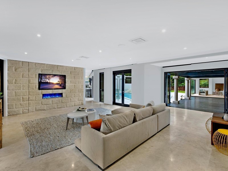 8/217 Oak Road, Matcham NSW 2250