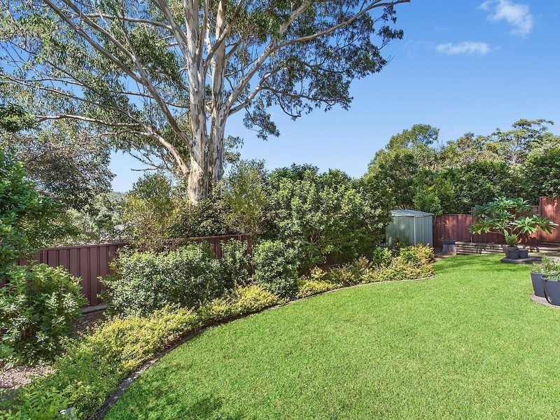 11 Narelle Close, Lisarow NSW 2250