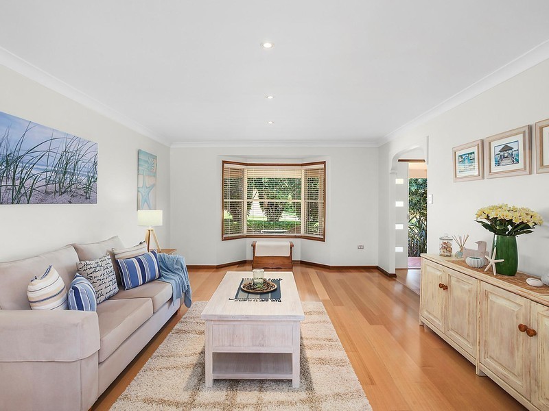 11 Narelle Close, Lisarow NSW 2250