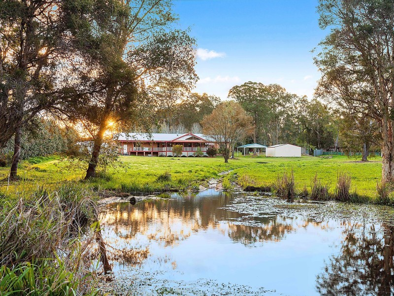 10 Grasslands Close, Jilliby NSW 2259