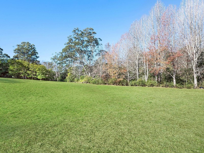 18 Erina Valley Road, Erina NSW 2250