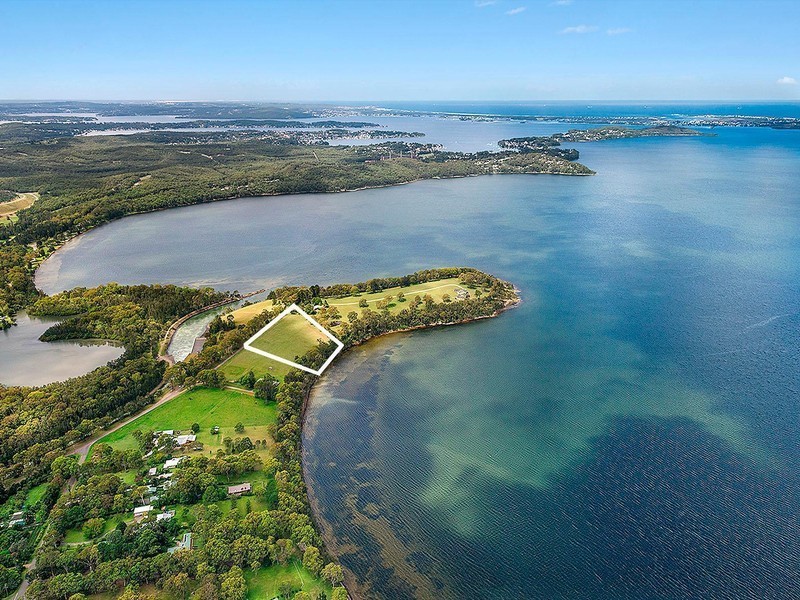 11 Rocky Point Road, Eraring NSW 2264