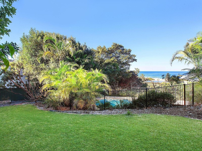 14 Clairvoux Road, Wamberal NSW 2260