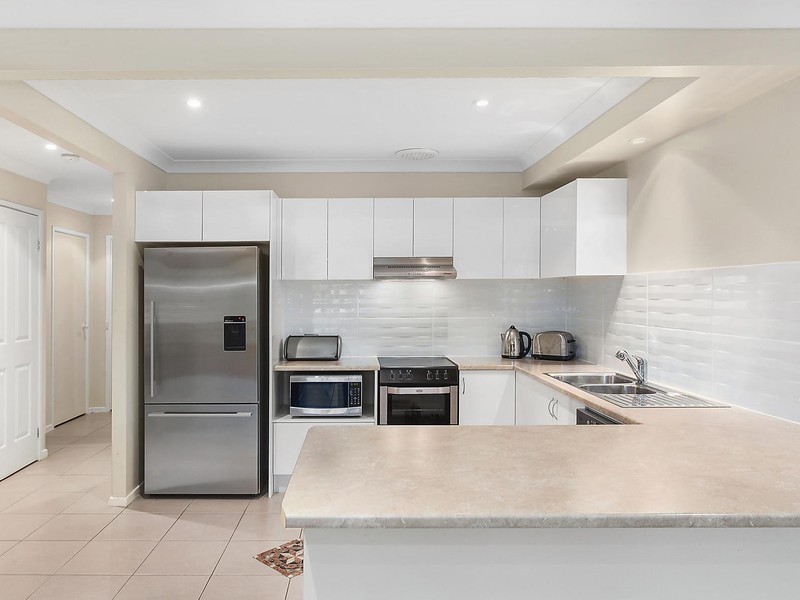 8 Mahni Close, Budgewoi NSW 2262