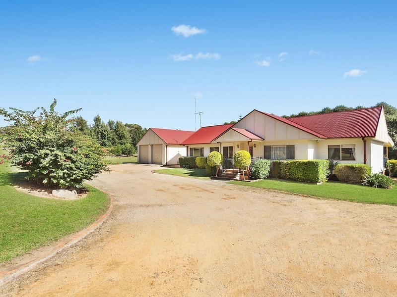 165 Barnes Road, Kulnura NSW 2250
