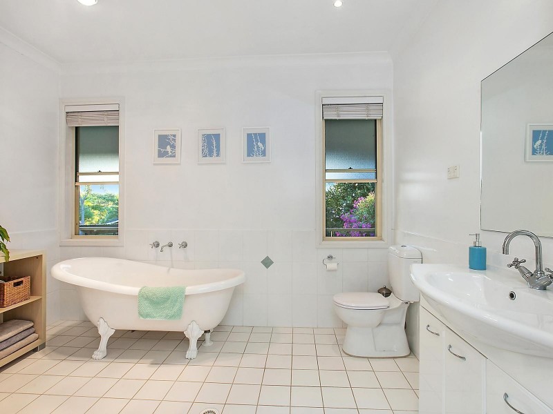 7 Collungra Street, Wyee NSW 2259
