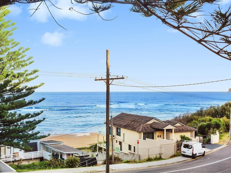 5 South Scenic Road, Forresters Beach NSW 2260