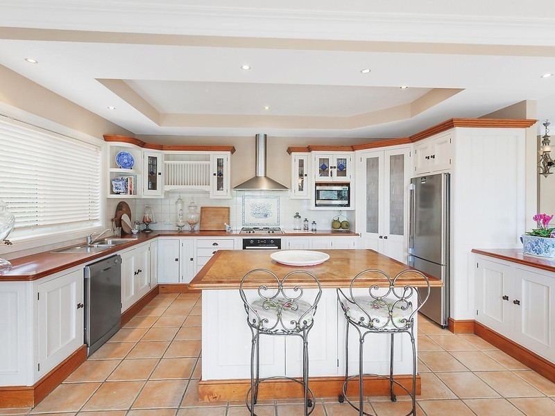 64 Robinia Parade, Springfield NSW 2250